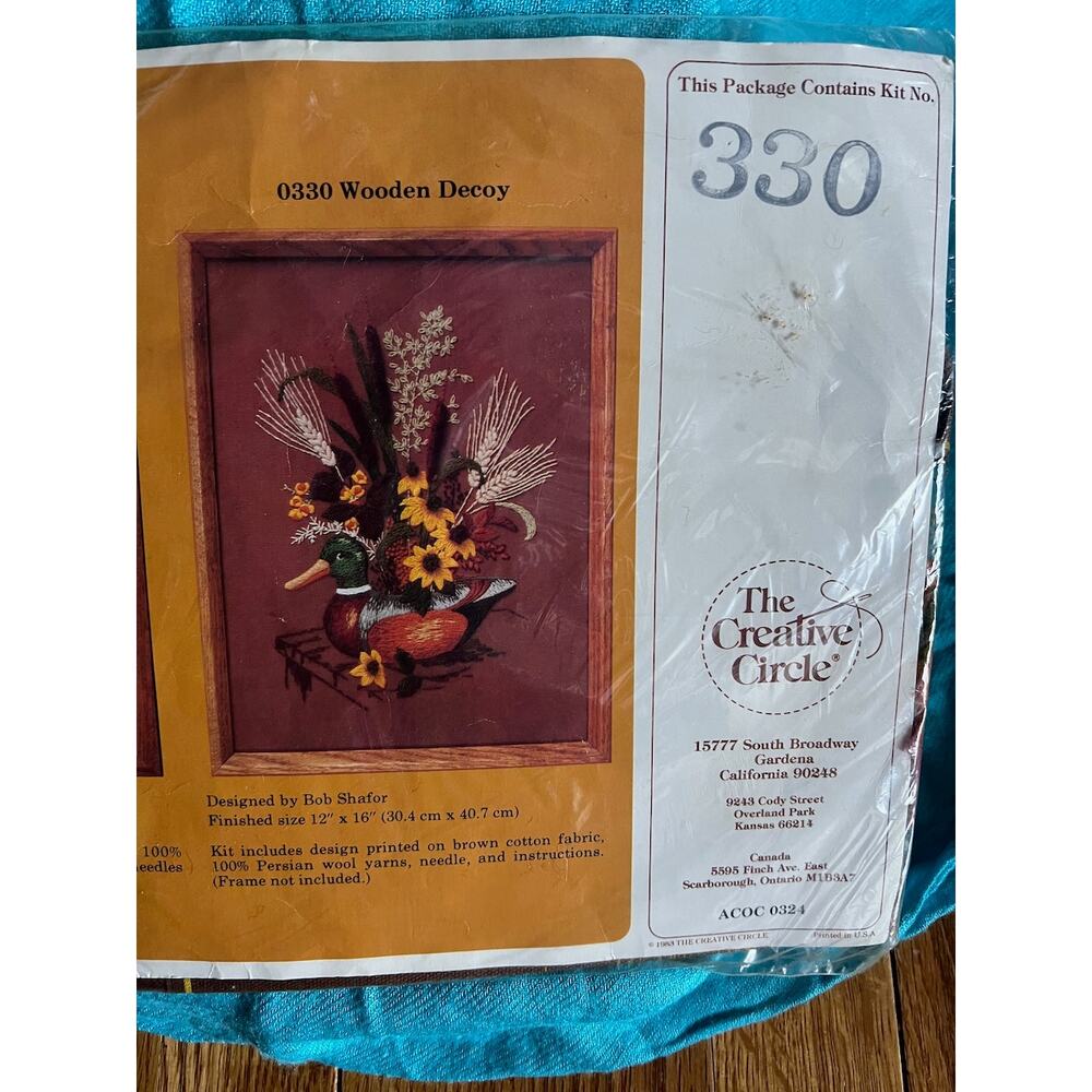 The creative circle 330 Wooden duck decoy crewel embroidery kit